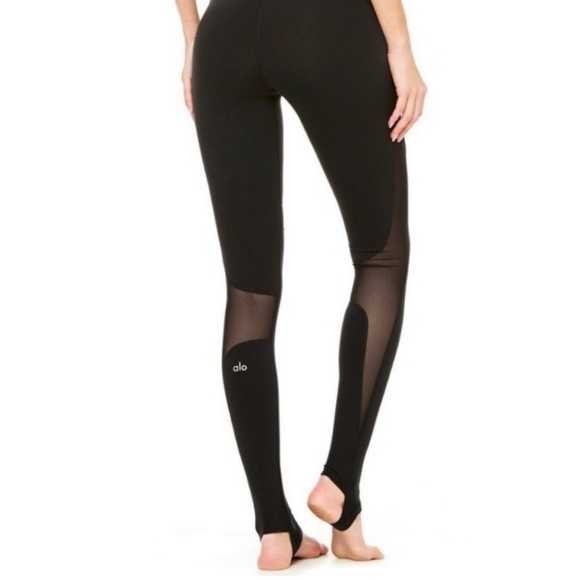 Alo Coast Legging - Picture 3 of 6